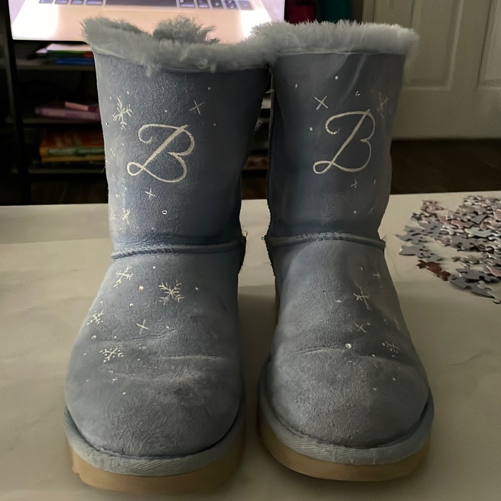 Custom hand painted uggs womens size 6